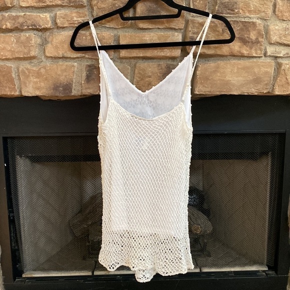 NWT Cool Attitudes Ivory knit top with adjustable straps and sequin throughout. - Picture 4 of 13